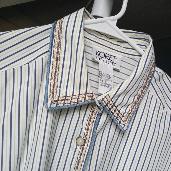 Embroidered Button Down - Picture 4 of 6